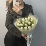 Букет из 15 белых тюльпанов