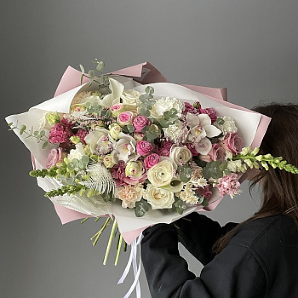 Сборный букет Bloom L