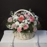 Корзина с пионовидными розами Эмили