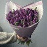 Букет из 35 фиолетовых тюльпанов