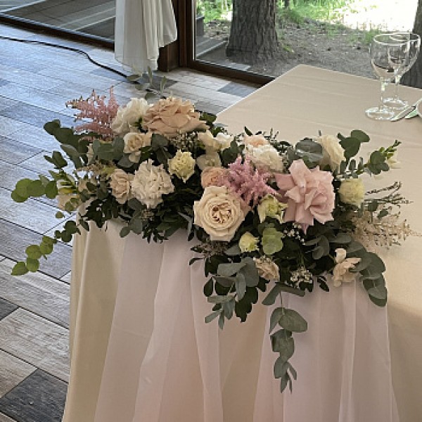 Бело-розовая композиция #1