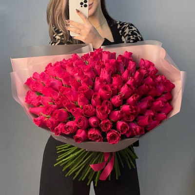 Букет из 101 ярко-розовой розы 50см (Иран)