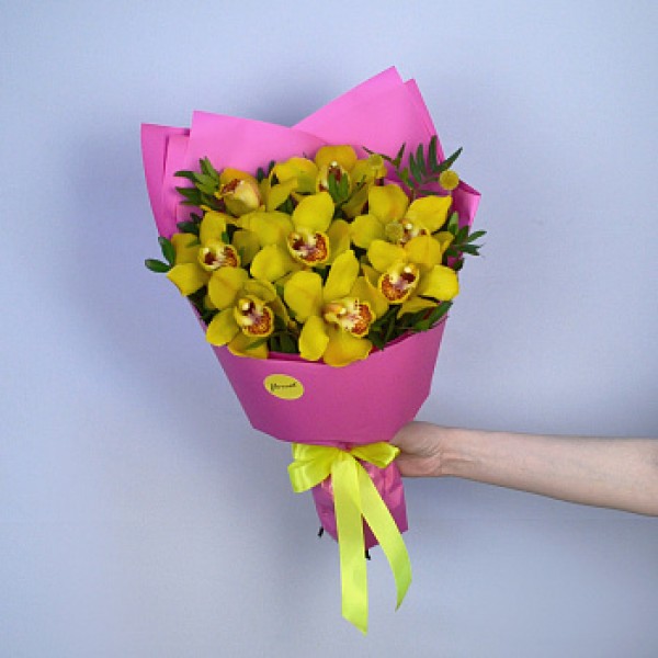 Букет из 9 орхидей