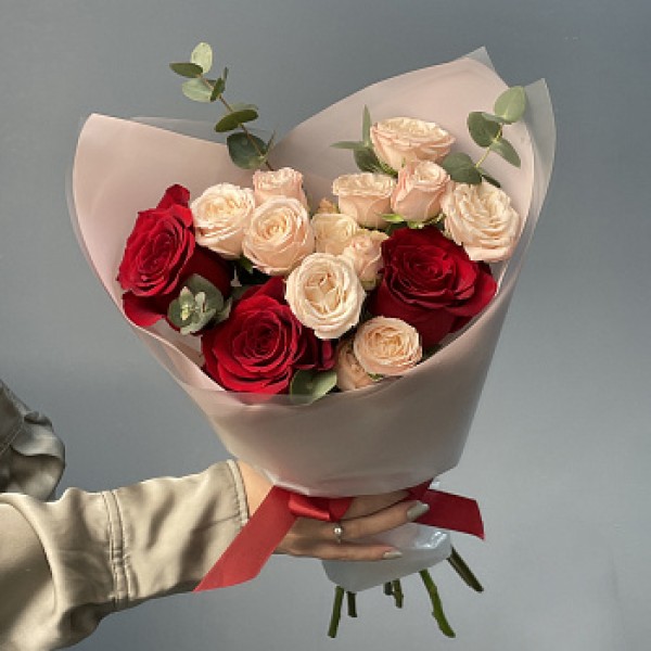 Дуо-букет роз Explorer и Bombastic S