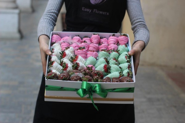 Клубника в шоколаде 45 шт #К1731