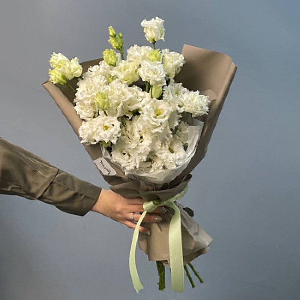 Букет из 7 белых эустом