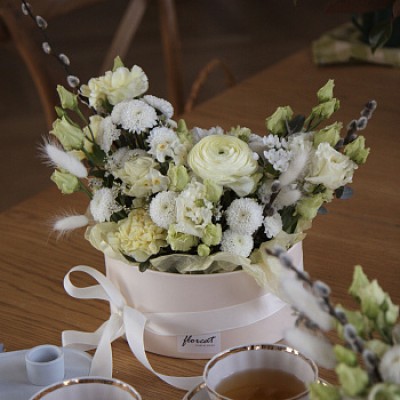 Пасхальная цветочная композиция M