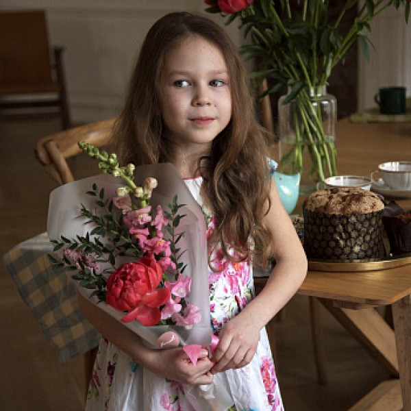 Сборный букет Сад с пионами