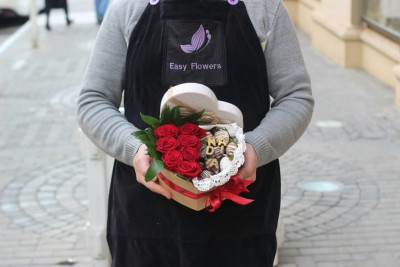 Розы в аквабоксе #R1141