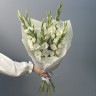 Букет из 9 белых гладиолусов
