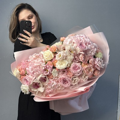 Букеты и композиции