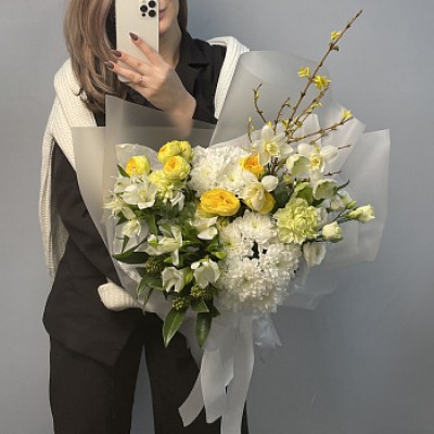 Сборный букет Sunny M