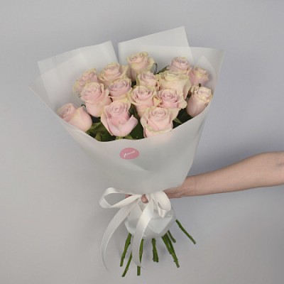 Букет из 15 роз Pink Mondial 60см