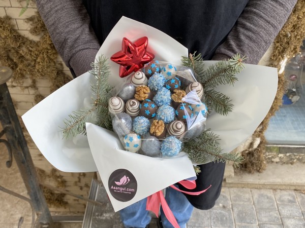 Хурма и клубника в шоколаде #К2263