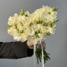 Раскидистый свадебный букет невесты из 29 фрезий