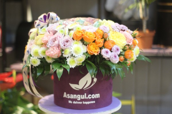 Ассорти в коробке и клубника в шоколаде #А1976