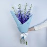 Букет из 5 синих дельфиниумов