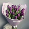 Букет из 15 фиолетовых тюльпанов