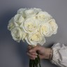 Свадебный букет невесты из 15 роз Playa Blanca