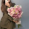 Букет из 11 розовых эустом