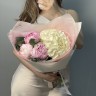 Букет гортензии и пионов Strawberry Cream