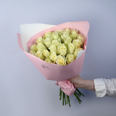 Букет из 25 белых роз 40см (Иран)