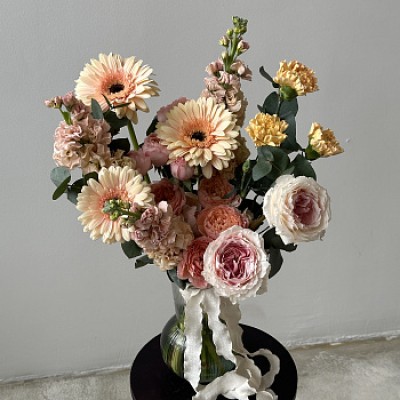 Садовый персиковый букет